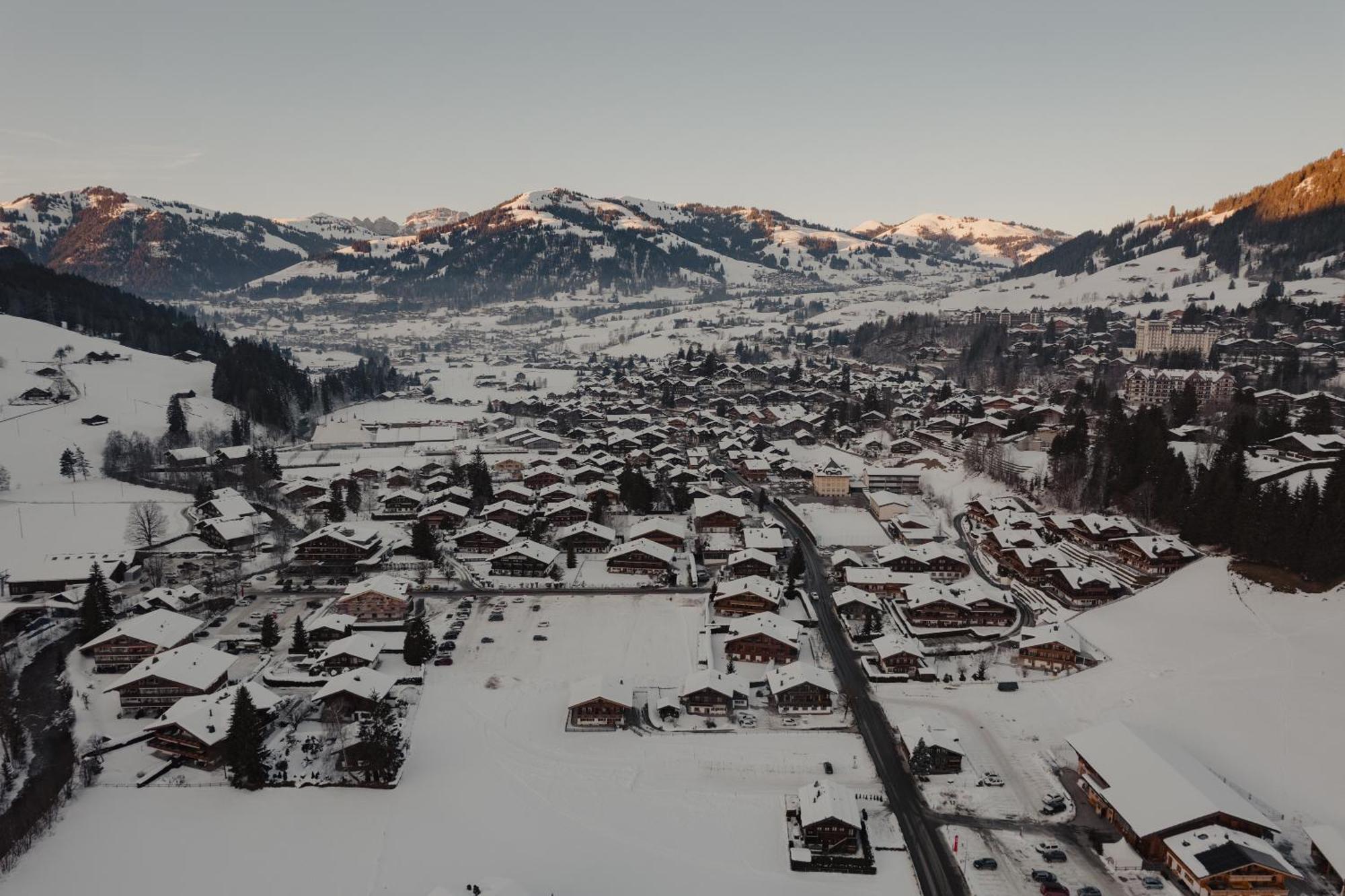 Ultima Hotel Gstaad Luaran gambar